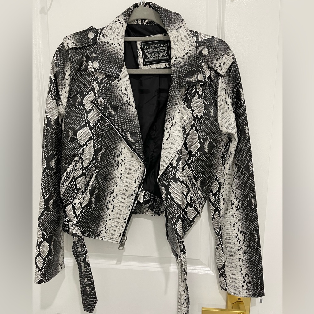 New/Unworn Levi’s Strauss Faux Leather Jacket